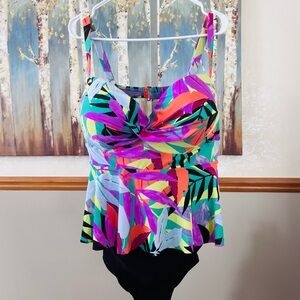 Vibrant Multicolor Leaf Print Women's Bathing suit